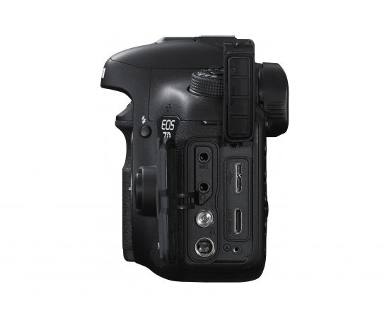 Фото Canon EOS 7D Mark II kit (EF-S 18-135mm) EF-S IS, изображение 3 от магазина Manzana